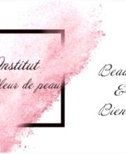 A Fleur De Peau image 3