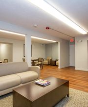 Brooksville Court & Brooksville Green Apartments image 5