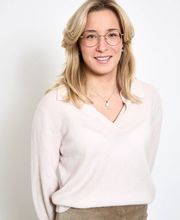 Mitarbeiterin AXA Versicherung Kehde & Zerwer in  Detmold - KFZ-Versicherung in Detmold