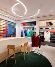 Lacoste Vélizy image 5