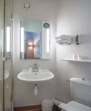 B&B HOTEL Nantes Rezé Saint-Sébastien image 7