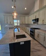 Southern Hospitality Real Estate & Construction image 9