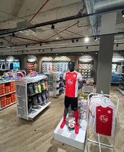 INTERSPORT Voswinkel Limbecker Platz Bild 12