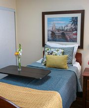 Villa Valencia Healthcare Center image 5