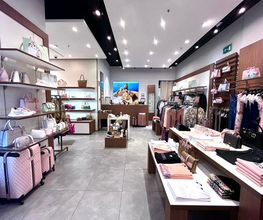 GUESS imagen 1