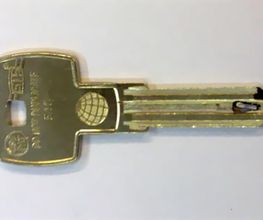 suari-sl-manyeria-llave-04.jpg