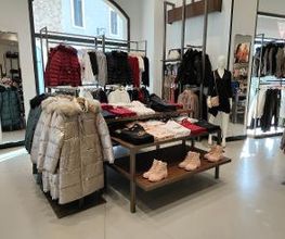 GUESS immagine 5