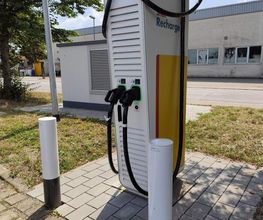 Shell Recharge Charging Station Bild 3