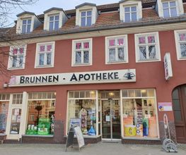Aussenansicht der Brunnen-Apotheke