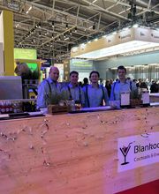 Das Team im Messeeinsatz.JPG