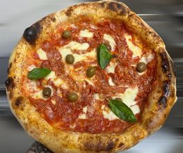 Pizzeria Bella Napoli Da Luigi Bild 2