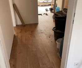 Boden verlegen - Laminat - Venyl - Parkett - Teppich - PVC - Trittschalldämmung verlegen - Sockelleisten 5.jpeg