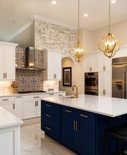 LOUNIS REAL ESTATE Bild 1