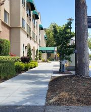 Carlton Senior Living San Leandro image 2