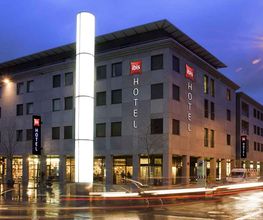 ibis Baar Zug Bild 1