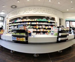 Aussenansicht der Admira-Apotheke