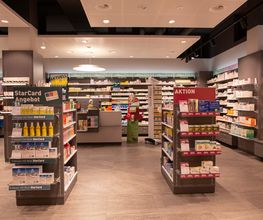 innenraum-amavita-apotheke-chly-wabern