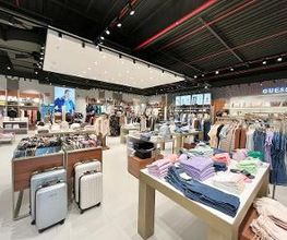 GUESS imagen 4