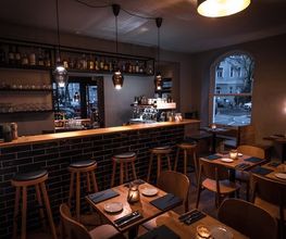 Amistad - tapas y vino Bild 3