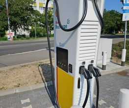 Shell Recharge Charging Station Bild 1