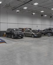 Crash Champions LUXE | EV Certified Repair Glenview image 8