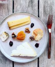 Castel de Très Girard image 17