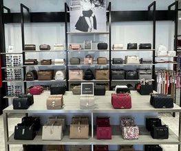 GUESS imagen 3