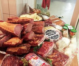 Fleisch, Wurstwaren und Spezialitäten