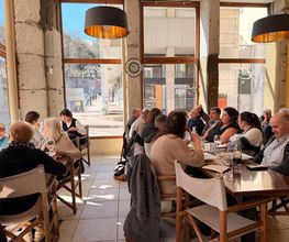 Café de L'Opéra image 2