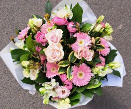 Au Coin Fleuri image 4