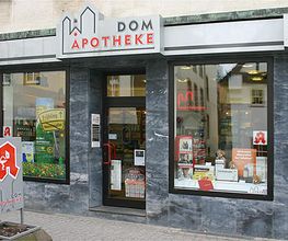 Aussenansicht der Dom-Apotheke