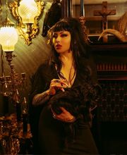 Wild Hare Salon and Gallery image 5