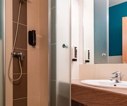 B&B HOTEL Saint-Étienne Monthieu image 6