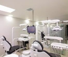 Supreme Dental Clinic imagen 1