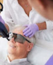 DR. MED. ANNA QUAY PRIVATPRAXIS FÜR DERMATOLOGIE UND VENEROLOGIE Bild 3