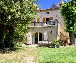 Clos De La Colombe image 12