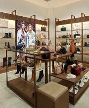 GUESS immagine 8