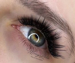 MonyLook - Augenbrauen, Wimpern & PMU Experte Bild 6