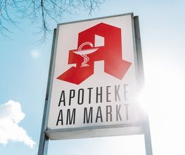 Aussenansicht der Apotheke am Markt