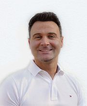 Zahnarzt Dr. Thomas Thometzki, M. Sc. Implantologie & orale Chirurgie, Ästhetik und Veneers Bild 1