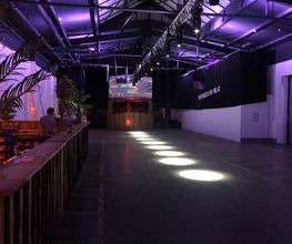 Corporate Event Firmenevent Lagerhalle.jpg