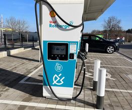 Shell Recharge Charging Station Bild 1