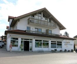 Aussenansicht der Sonnen-Apotheke