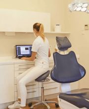 Praxis für Zahnheilkunde & Implantologie, Dr. Stefan Combecher & Kollegen Bild 1