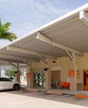 Tide Cleaners image 9