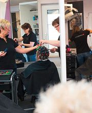 Salon Singer Bild 10