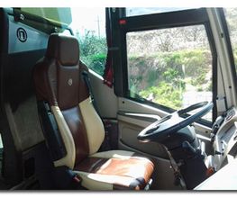 autocars-aler-interior-conductor-03.jpg