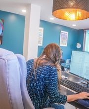 Chalvin Alexandra image 1