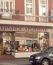 Aussenansicht der Bahnhof-Apotheke