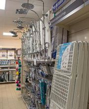 Weldom Malestroit image 16